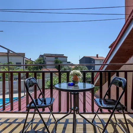 With A Parking Space - 16053 Apartamento Pula