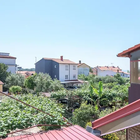 With A Parking Space - 16053 Apartman