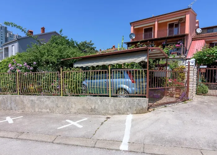 With Parking Space - 16053 Lejlighed